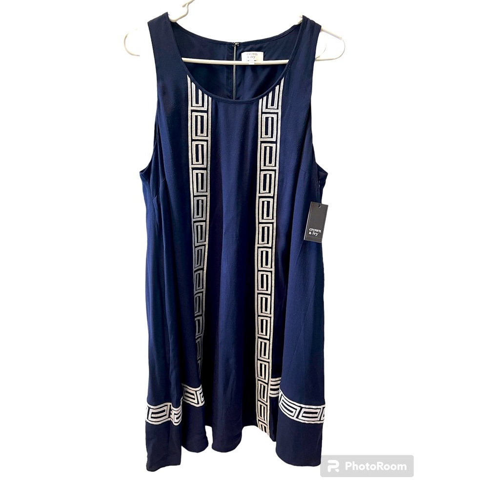 New Crown & Ivy Dress - Tropicalia Navy/ White dress with pockets - Size L